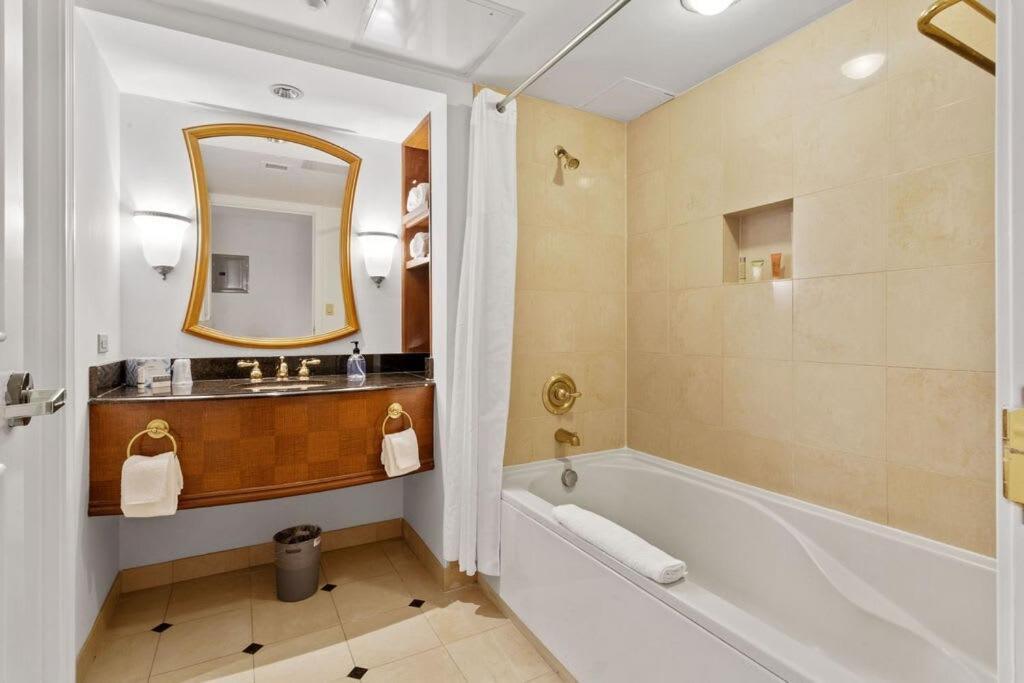 2Br 3Ba Condo On The Boardwalk Cozysuites アトランティックシティー エクステリア 写真